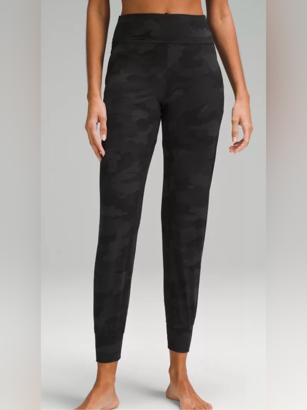 lululemon athletica Black Camo Joggers size 8